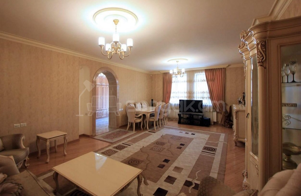 6 Սենյականոց Շքեղ Առանձնատուն, 200քմ, Լողավազանով