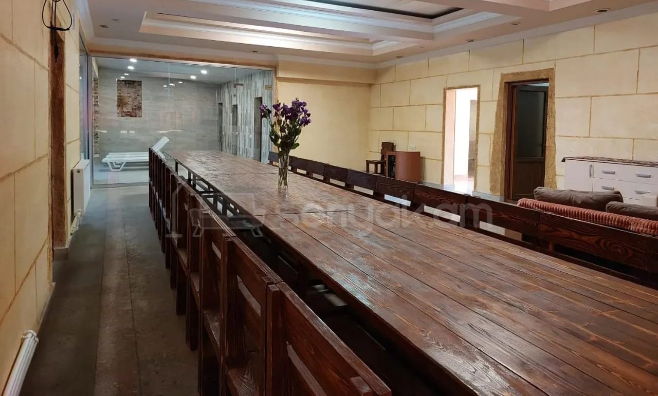 5 Սենյականոց Շքեղ Առանձնատուն, 200քմ, Լողավազանով