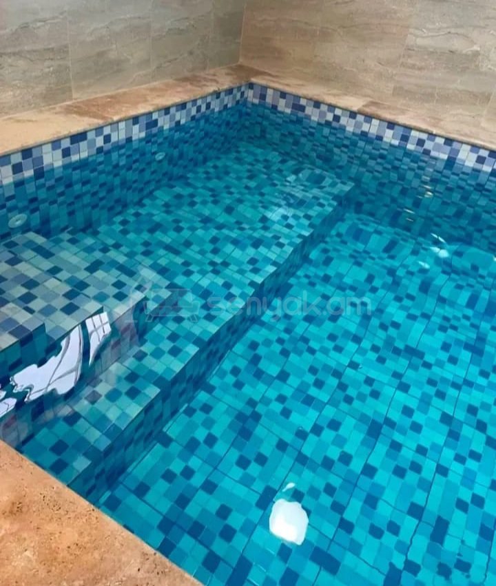 5 Սենյականոց Շքեղ Առանձնատուն, 200քմ, Լողավազանով