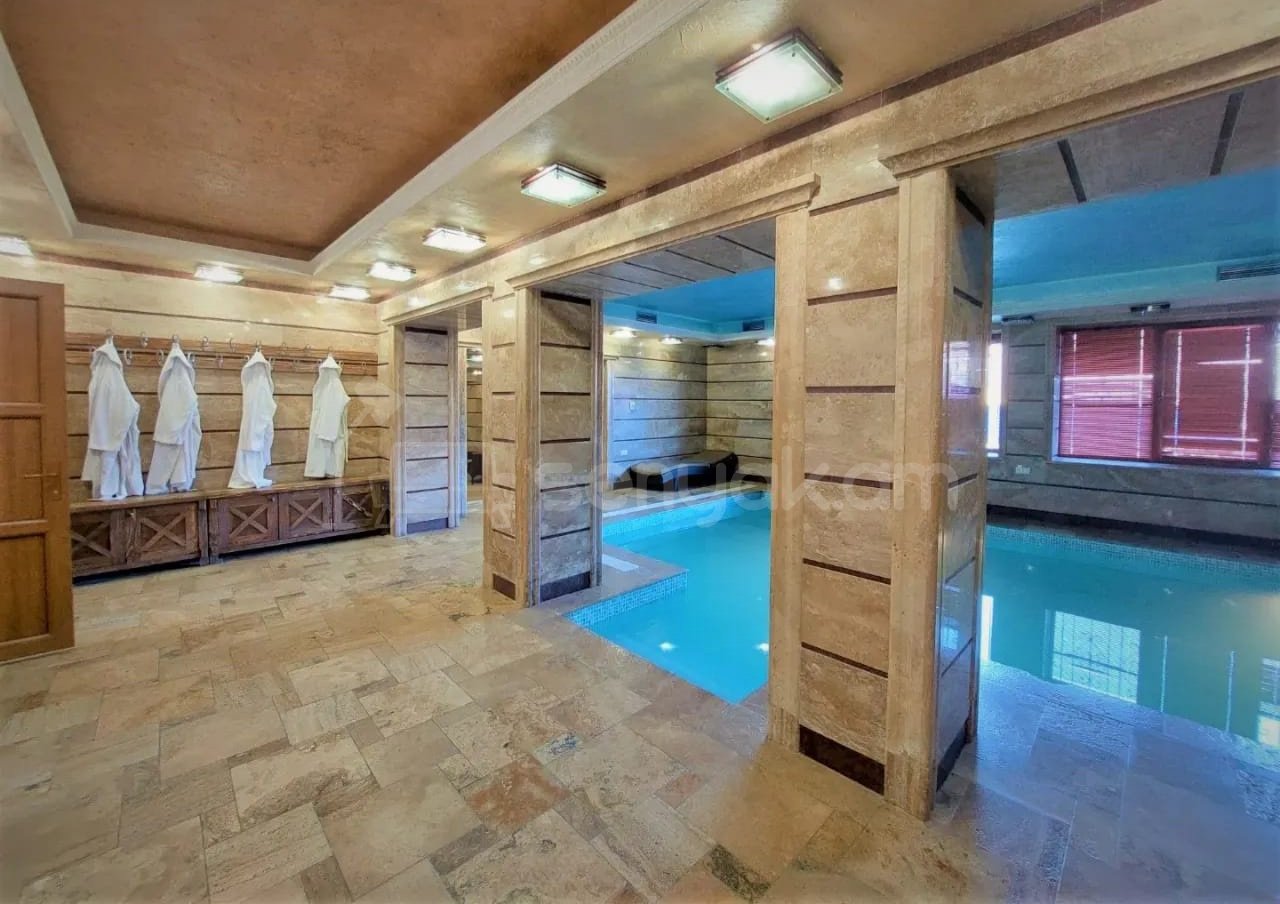 5 Սենյականոց Շքեղ Առանձնատուն, 250քմ, Լողավազանով