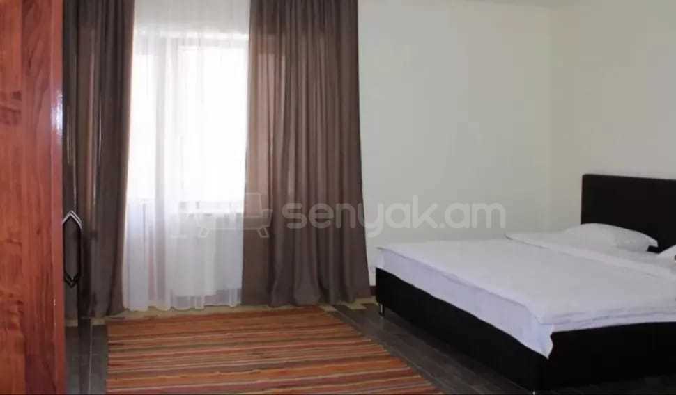 5 Սենյականոց Շքեղ Առանձնատուն, 250քմ, Լողավազանով