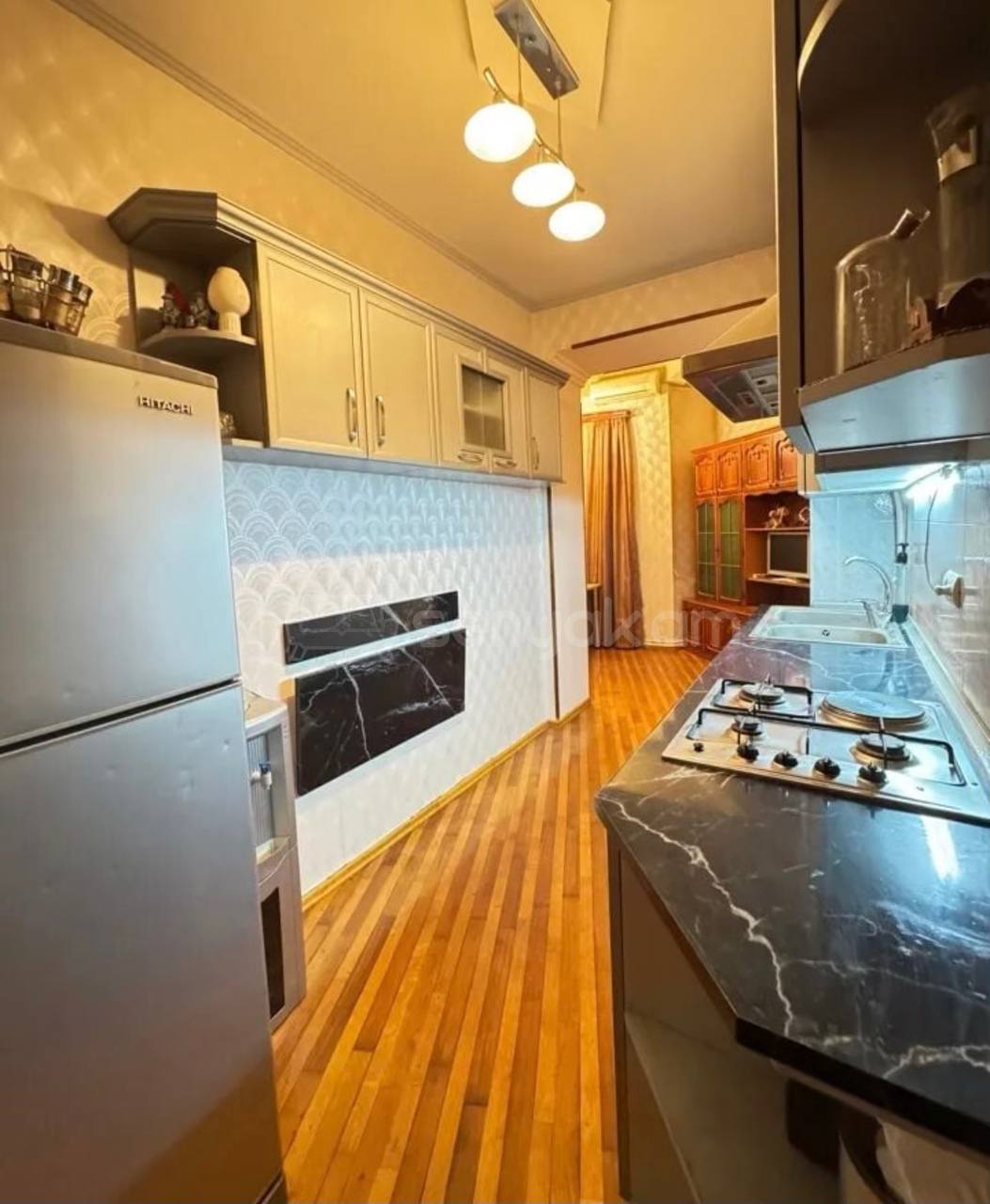 4 Սենյականոց Բնակարան Քարե Շենքում, 103քմ, 3/3 հարկ, Կապիտալ Վերանորոգված