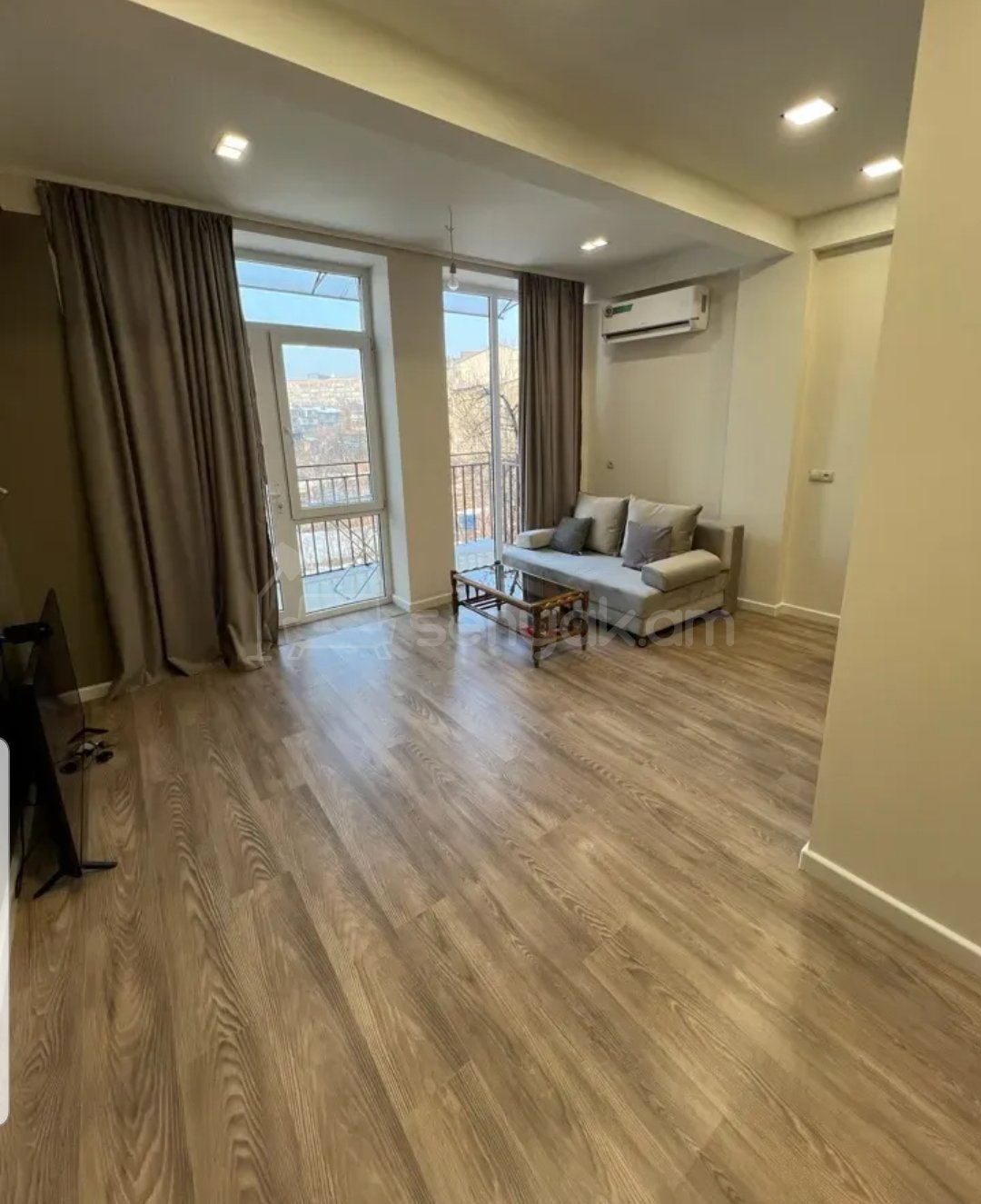 1 Սենյականոց Բնակարան Նորակառույցում, 38քմ, 3/4 հարկ, Կապիտալ Վերանորոգված