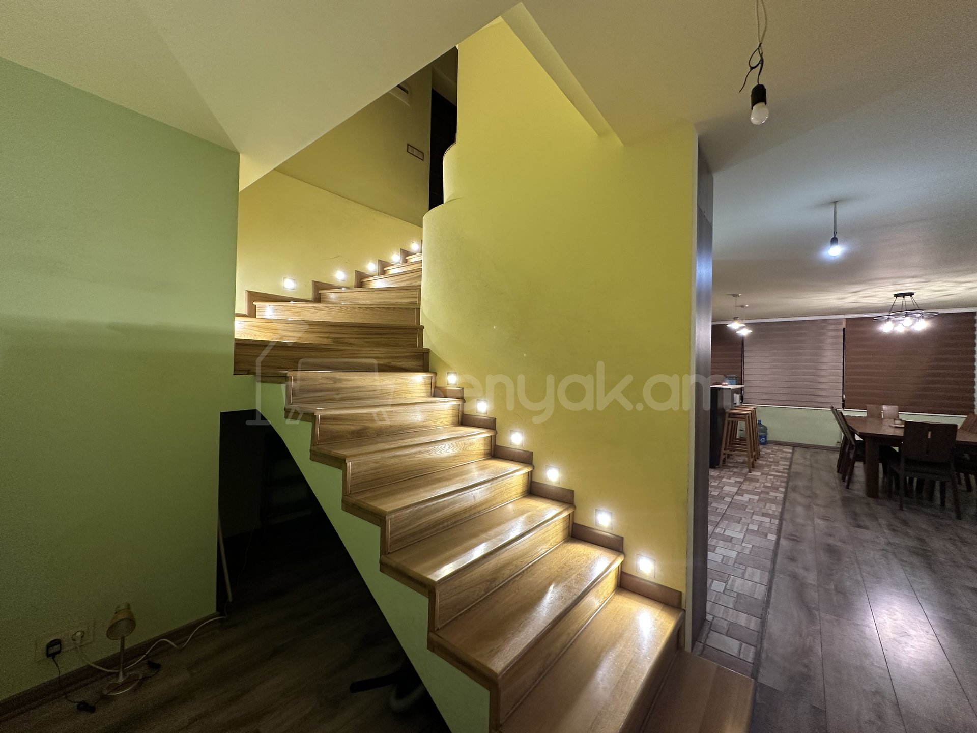 Օֆիսային Տարածք, 235քմ, Կապիտալ Վերանորոգված