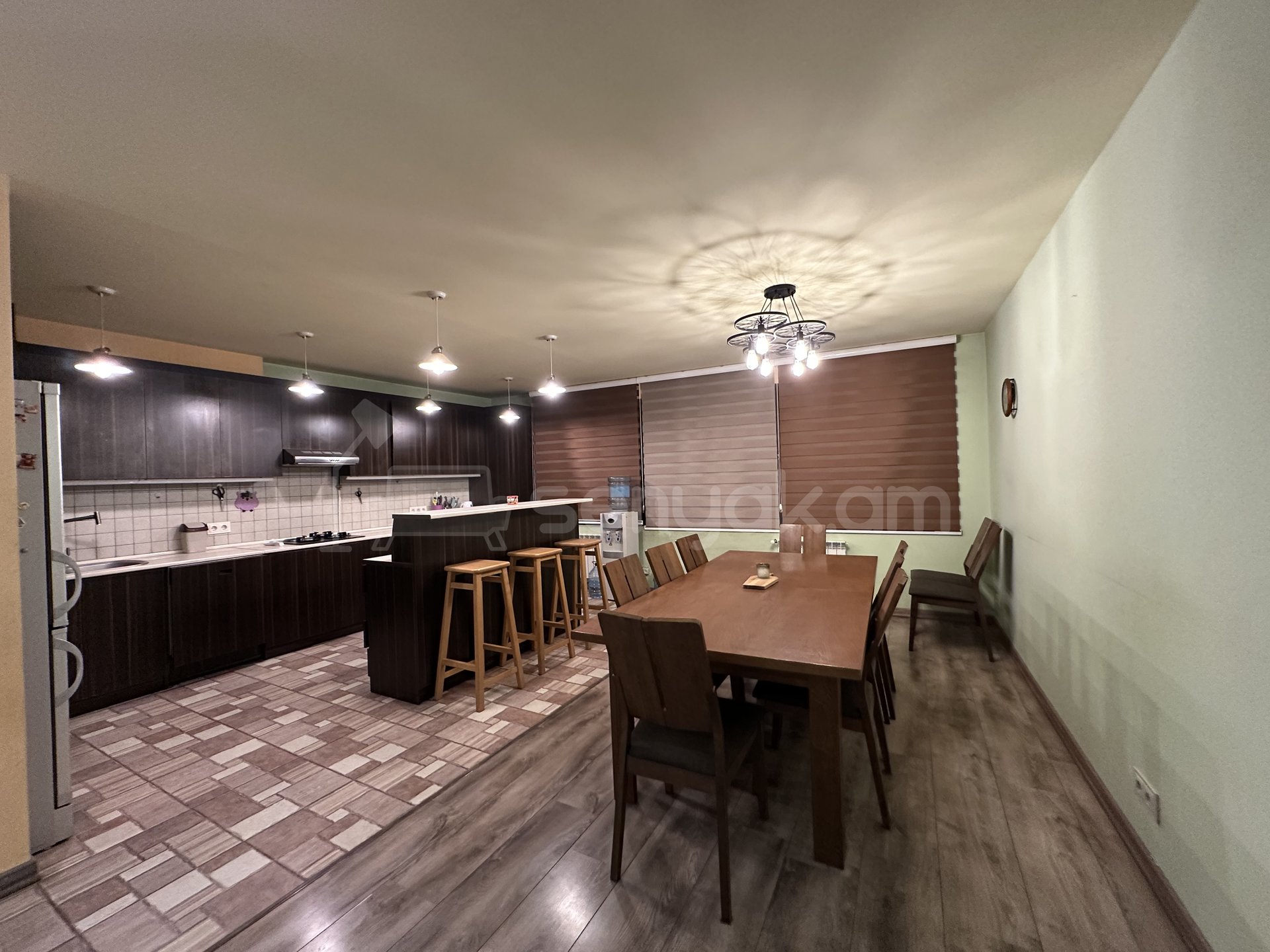 Օֆիսային Տարածք, 235քմ, Կապիտալ Վերանորոգված