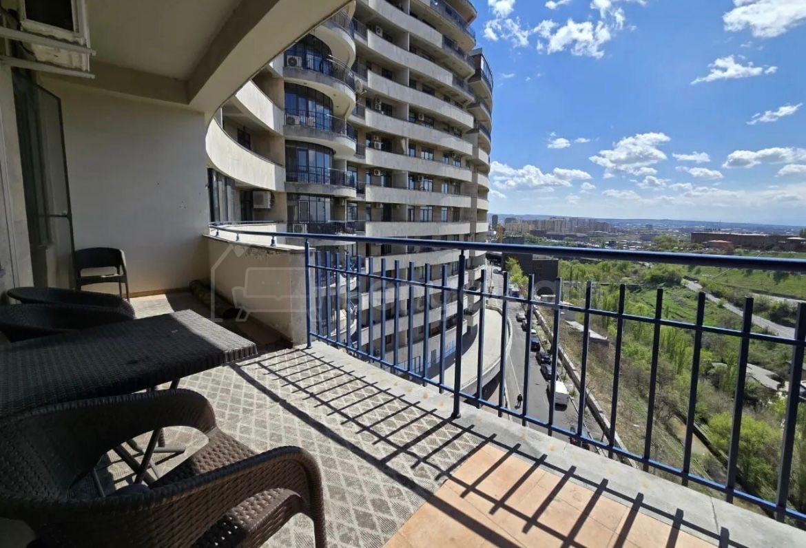 2 Սենյականոց Բնակարան, 72քմ, 6/14 հարկ, Կապիտալ Վերանորոգված