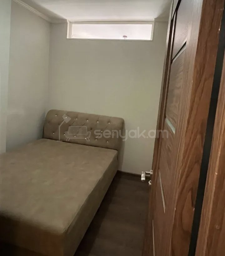 3 Սենյականոց Բնակարան, 67քմ, 9/9 հարկ, Նորմալ Վիճակում, Կահավորված, Արևկող