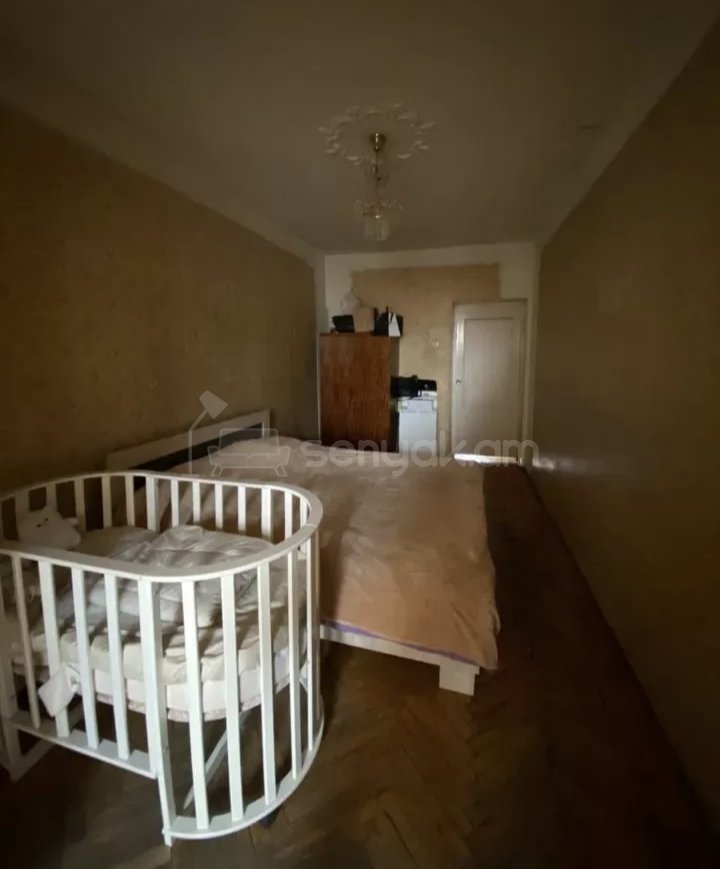 2 Սենյականոց Բնակարան Քարե Շենքում, 58քմ, 3/5 հարկ, Նորմալ Վիճակում, Կահավորված