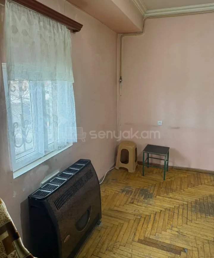 2 Սենյականոց Բնակարան, 50քմ, 3/9 հարկ, Նորմալ Վիճակում, Կահավորված, Արևկող