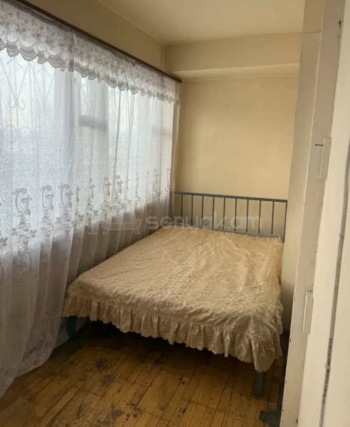 2 Սենյականոց Բնակարան, 50քմ, 3/9 հարկ, Նորմալ Վիճակում, Կահավորված, Արևկող