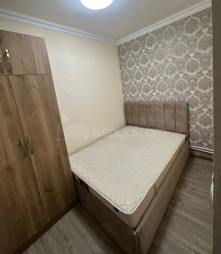 2 Սենյականոց Բնակարան Քարե Շենքում, 52քմ, 2/3 հարկ, Նորմալ Վիճակում, Կահավորված