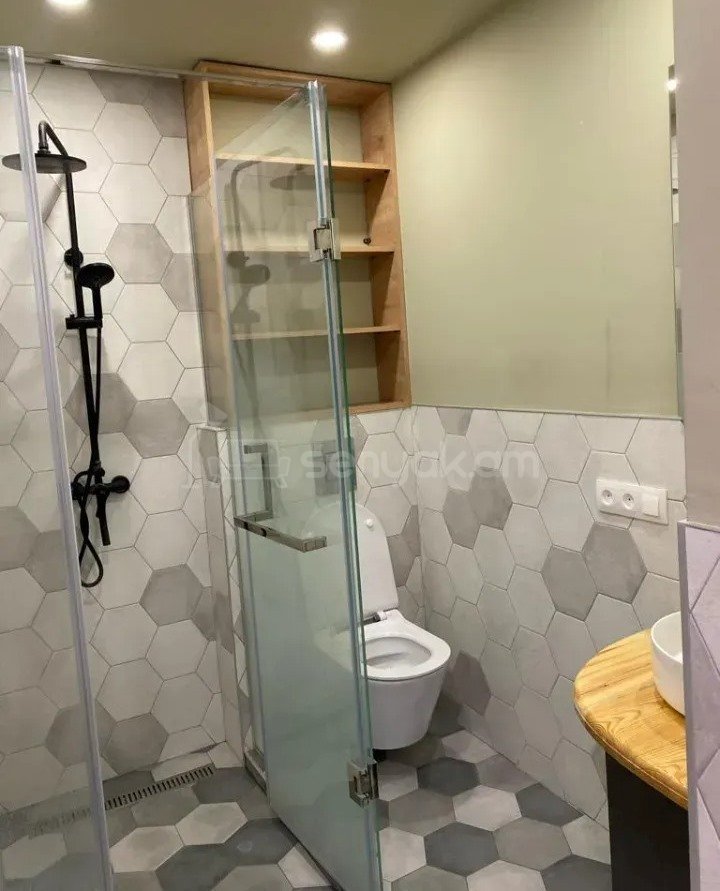 2 Սենյականոց Բնակարան Քարե Շենքում, 54քմ, 3/7 հարկ, Կապիտալ Վերանորոգված