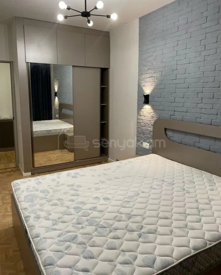 2 Սենյականոց Բնակարան Քարե Շենքում, 54քմ, 3/7 հարկ, Կապիտալ Վերանորոգված