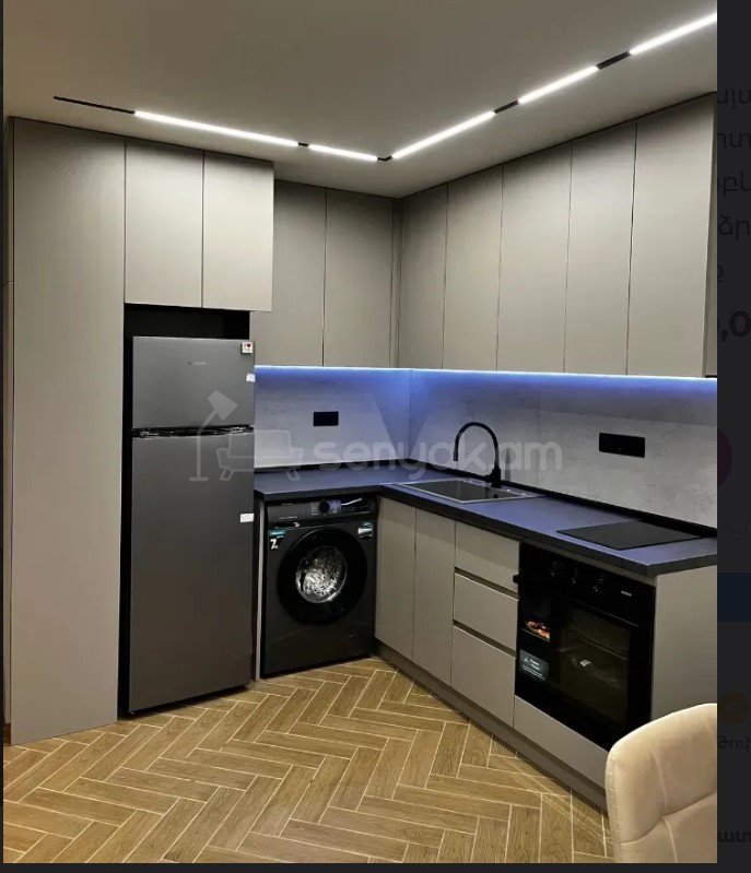 2 Սենյականոց Բնակարան Քարե Շենքում, 35քմ, 3/5 հարկ, Դիզայներական Վերանորոգված, Կահավորված