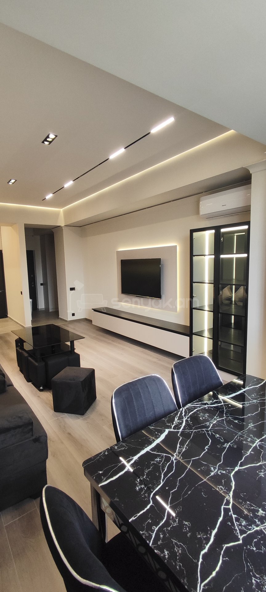 2 Սենյականոց Բնակարան Նորակառույցում, 61քմ, 5/8 հարկ, Դիզայներական Վերանորոգված, Կահավորված, Արևկող