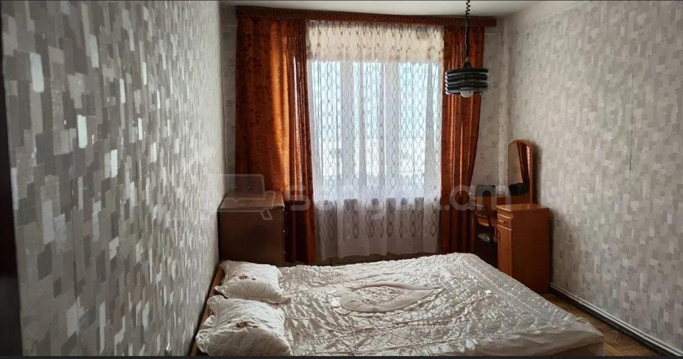 3 Սենյականոց Բնակարան Քարե Շենքում, 67քմ, 5/5 հարկ, Կապիտալ Վերանորոգված, Կահավորված