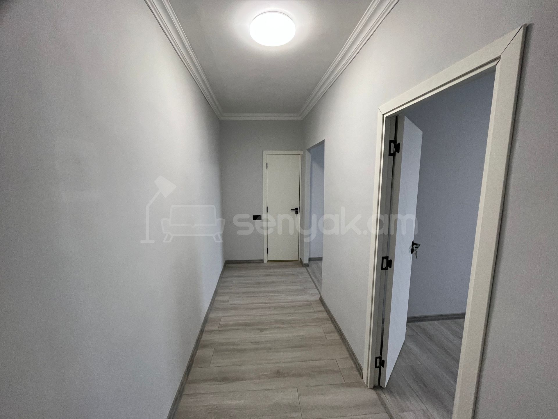 2 Սենյականոց Բնակարան Քարե Շենքում, 39քմ, 2/4 հարկ, Կապիտալ Վերանորոգված