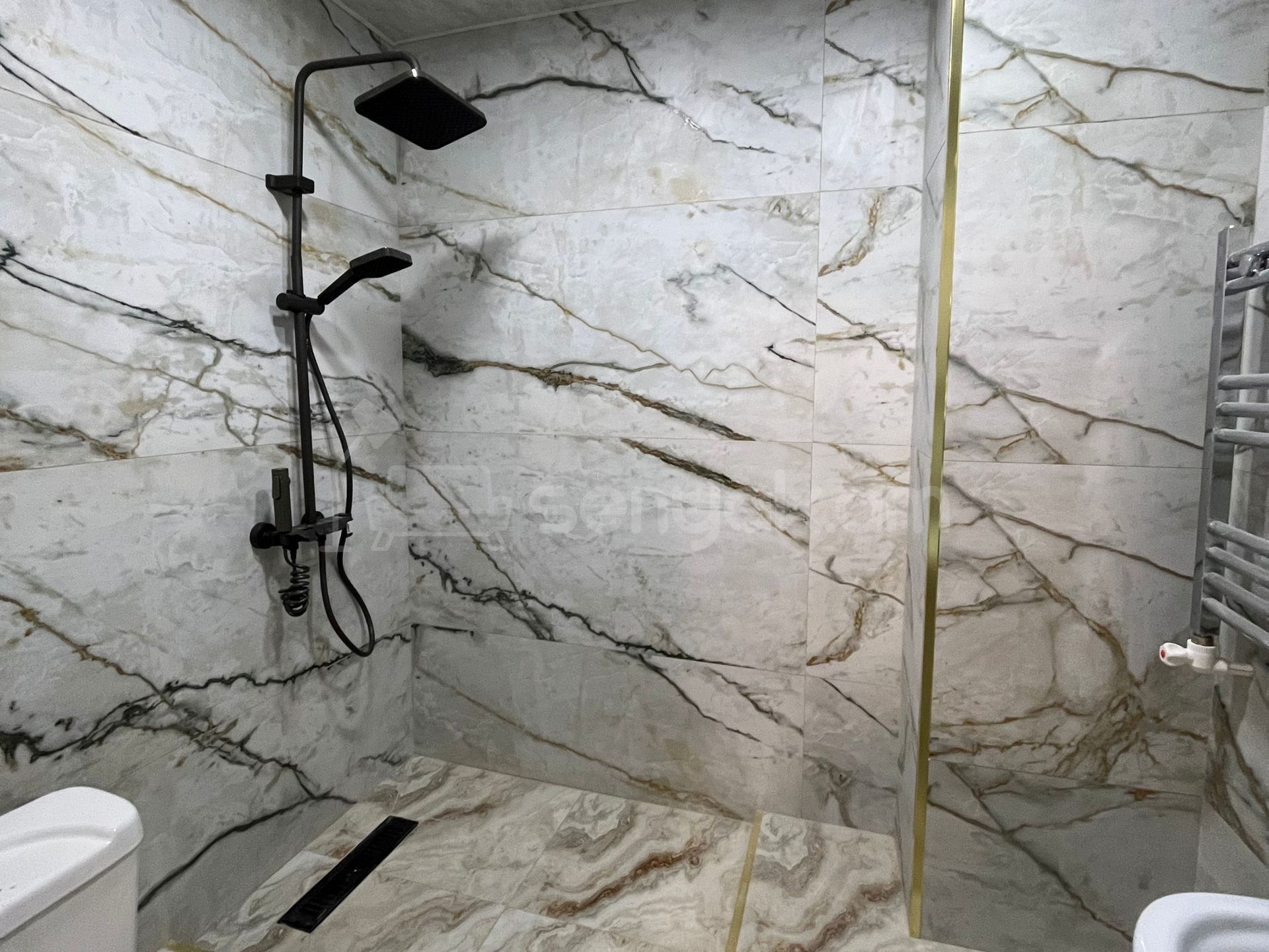 2 Սենյականոց Բնակարան Քարե Շենքում, 39քմ, 2/4 հարկ, Կապիտալ Վերանորոգված