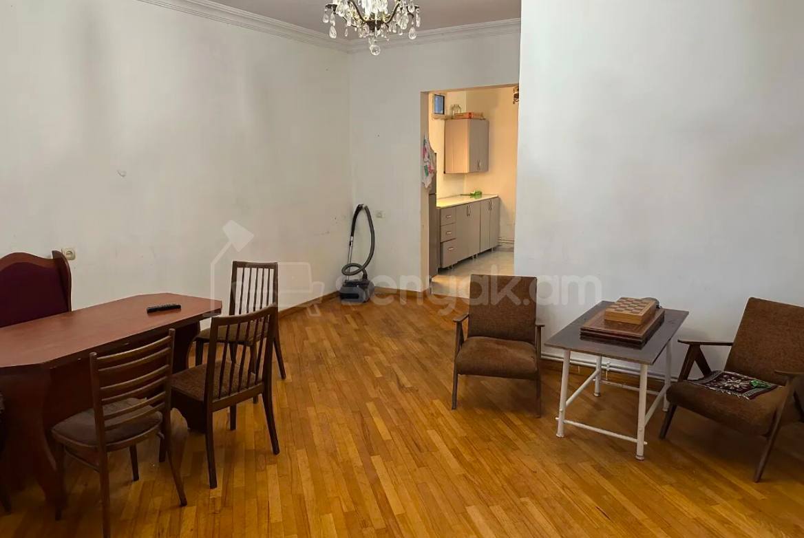 3 Սենյականոց Սեփական Տուն, 68քմ, Կոսմետիկ Վերանորոգված, Կահավորված, Ավտոտնակով