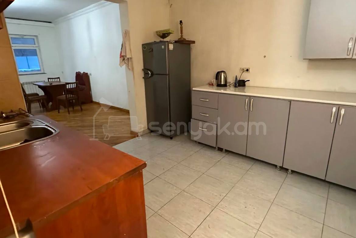 3 Սենյականոց Սեփական Տուն, 68քմ, Կոսմետիկ Վերանորոգված, Կահավորված, Ավտոտնակով