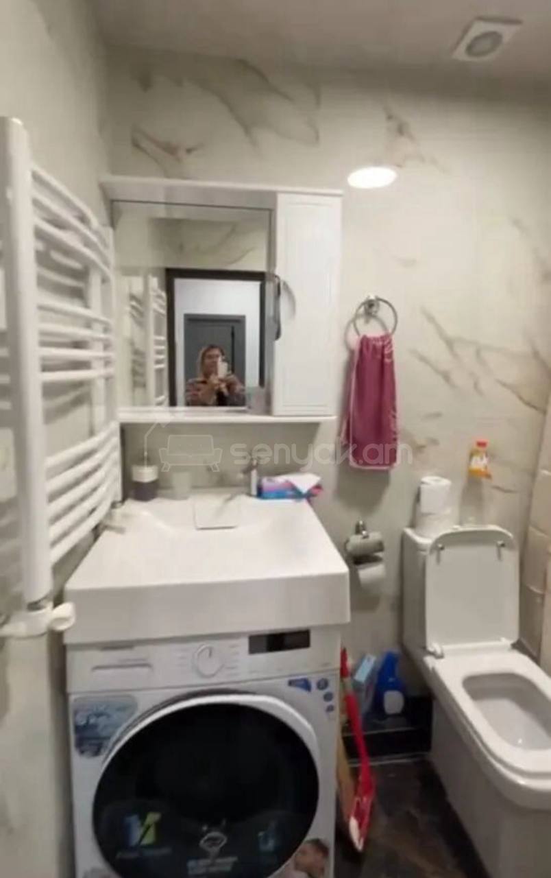 2 Սենյականոց Բնակարան, 43քմ, 4/10 հարկ, Կապիտալ Վերանորոգված, Կահավորված, Արևկող