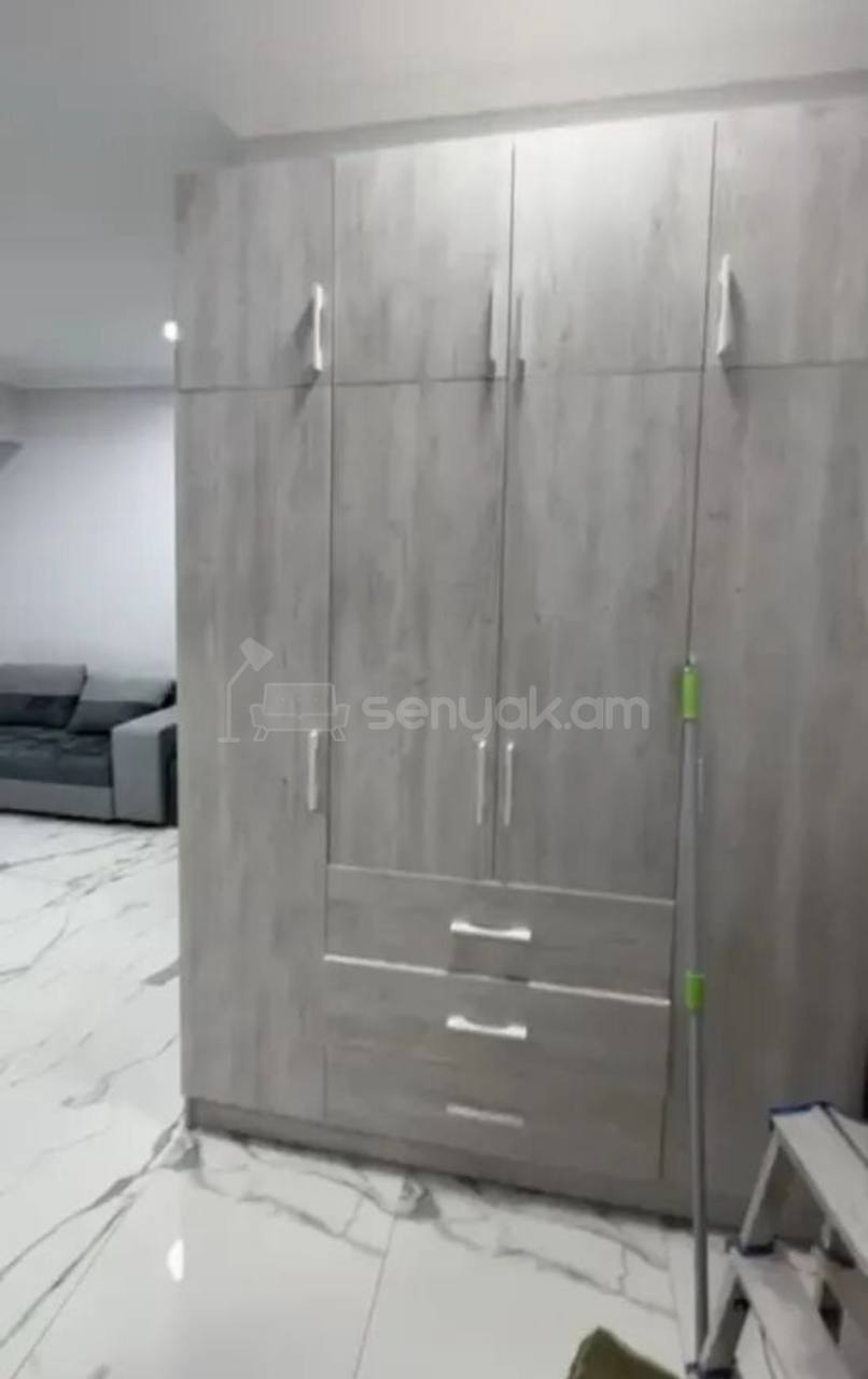 2 Սենյականոց Բնակարան, 43քմ, 4/10 հարկ, Կապիտալ Վերանորոգված, Կահավորված, Արևկող