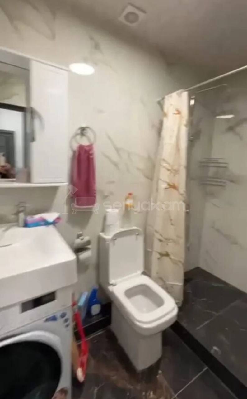 2 Սենյականոց Բնակարան, 43քմ, 4/10 հարկ, Կապիտալ Վերանորոգված, Կահավորված, Արևկող