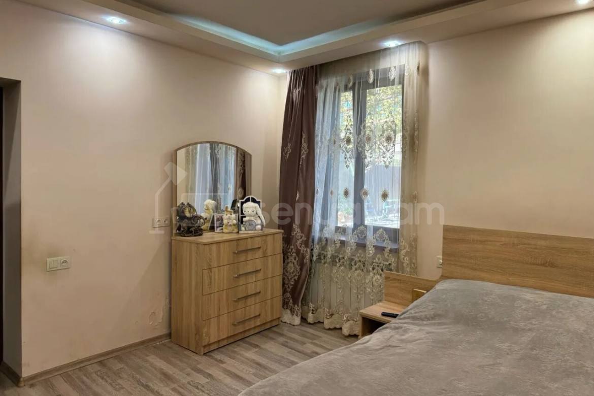 3 Սենյականոց Սեփական Տուն, 80քմ, Նորմալ Վիճակում