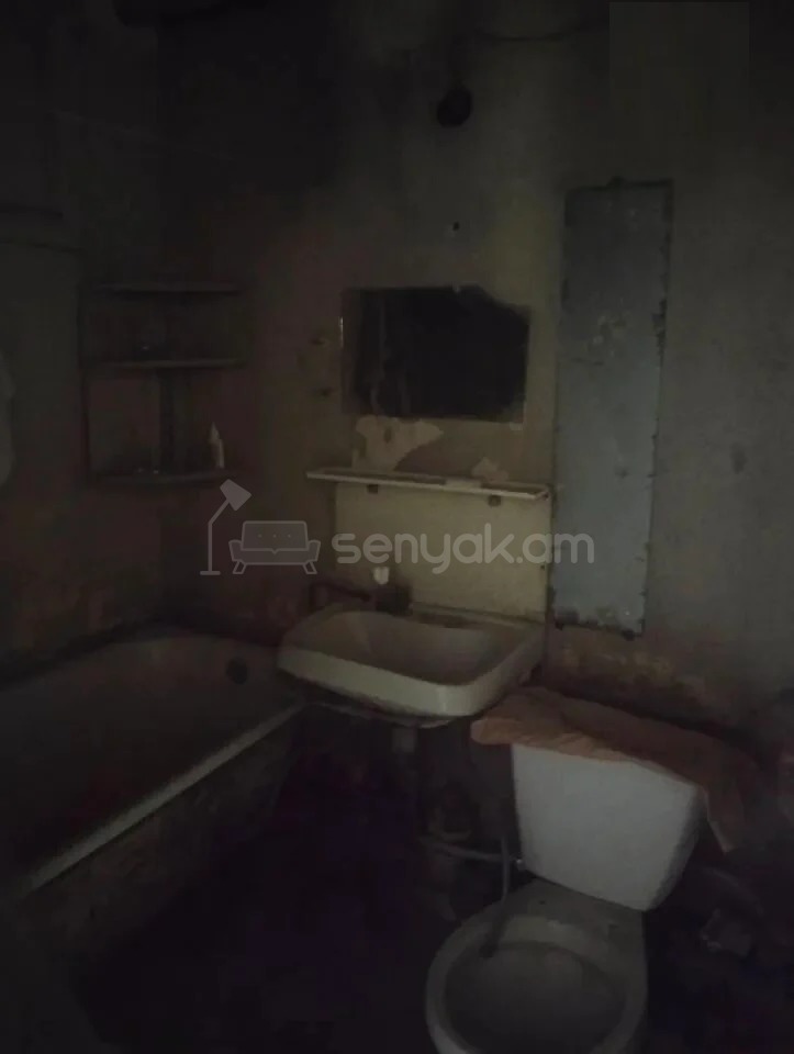 2 Սենյականոց Բնակարան, 55քմ, 4/4 հարկ, Պետական Վիճակում