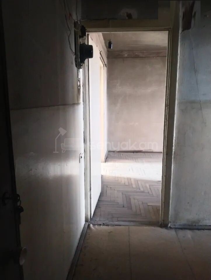 2 Սենյականոց Բնակարան, 55քմ, 4/4 հարկ, Պետական Վիճակում