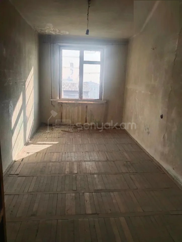 2 Սենյականոց Բնակարան, 55քմ, 4/4 հարկ, Պետական Վիճակում