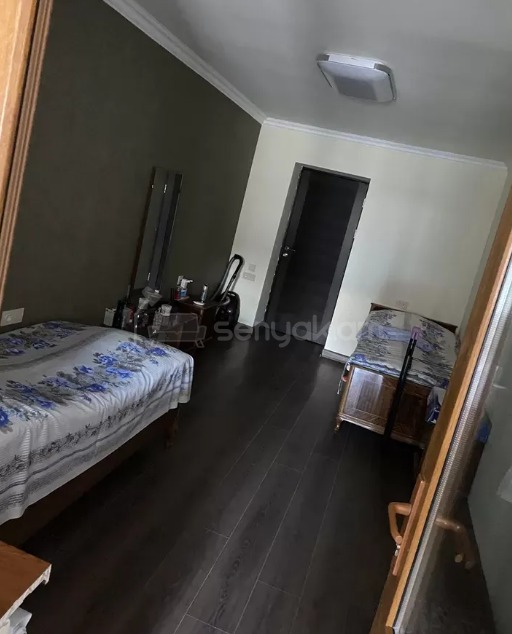 3 Սենյականոց Բնակարան Քարե Շենքում, 100քմ, 5/5 հարկ, Կապիտալ Վերանորոգված