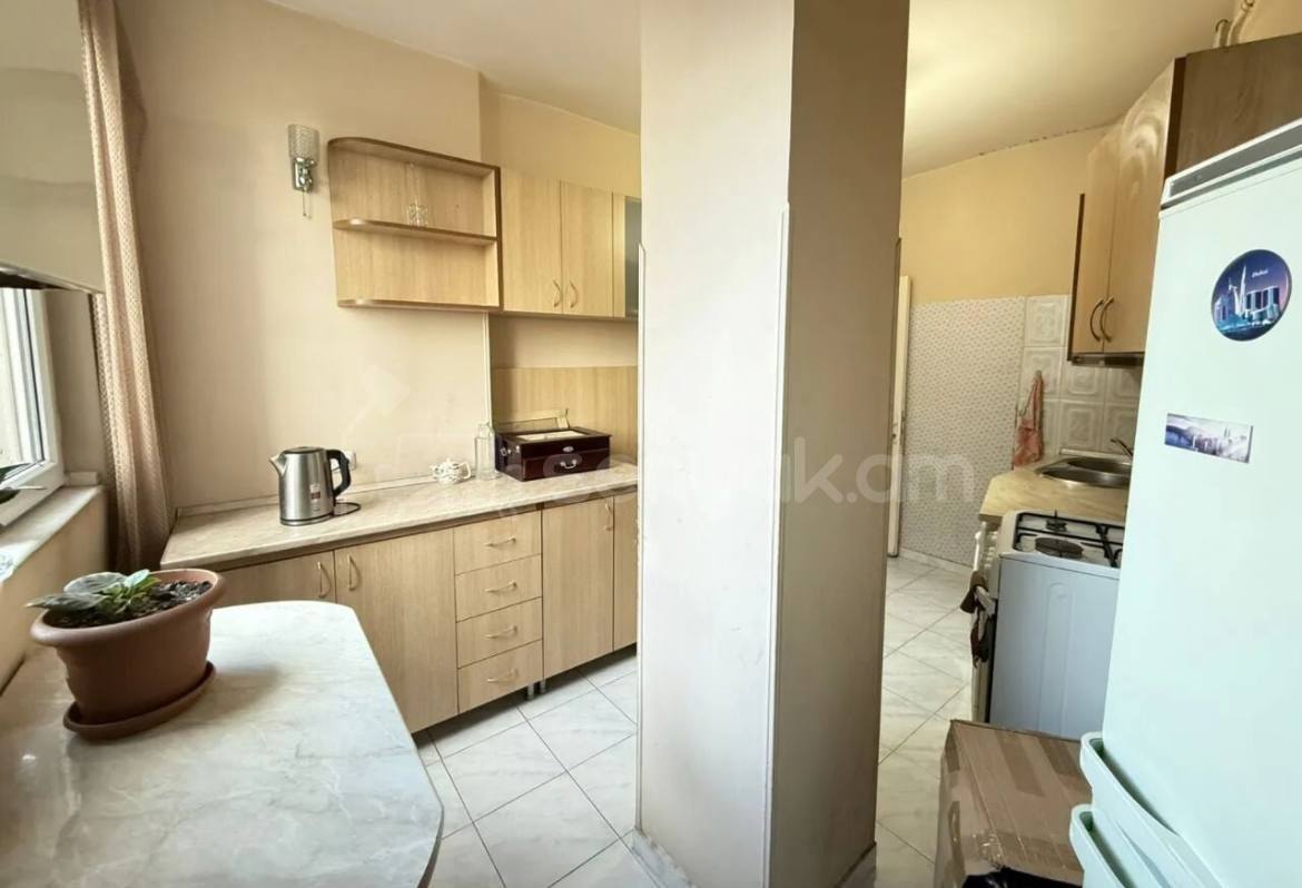 3 Սենյականոց Բնակարան, 61քմ, 2/12 հարկ, Կոսմետիկ Վերանորոգված