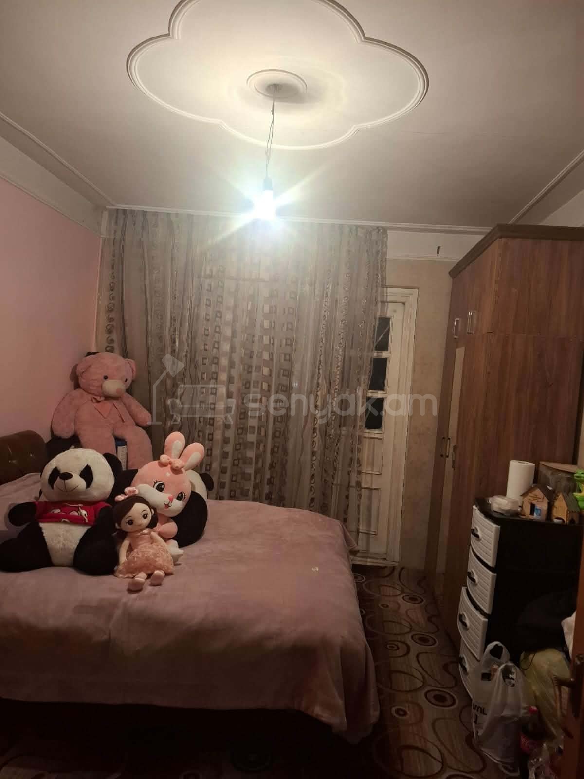 3 Սենյականոց Բնակարան, 62քմ, 3/5 հարկ, Պետական Վիճակում