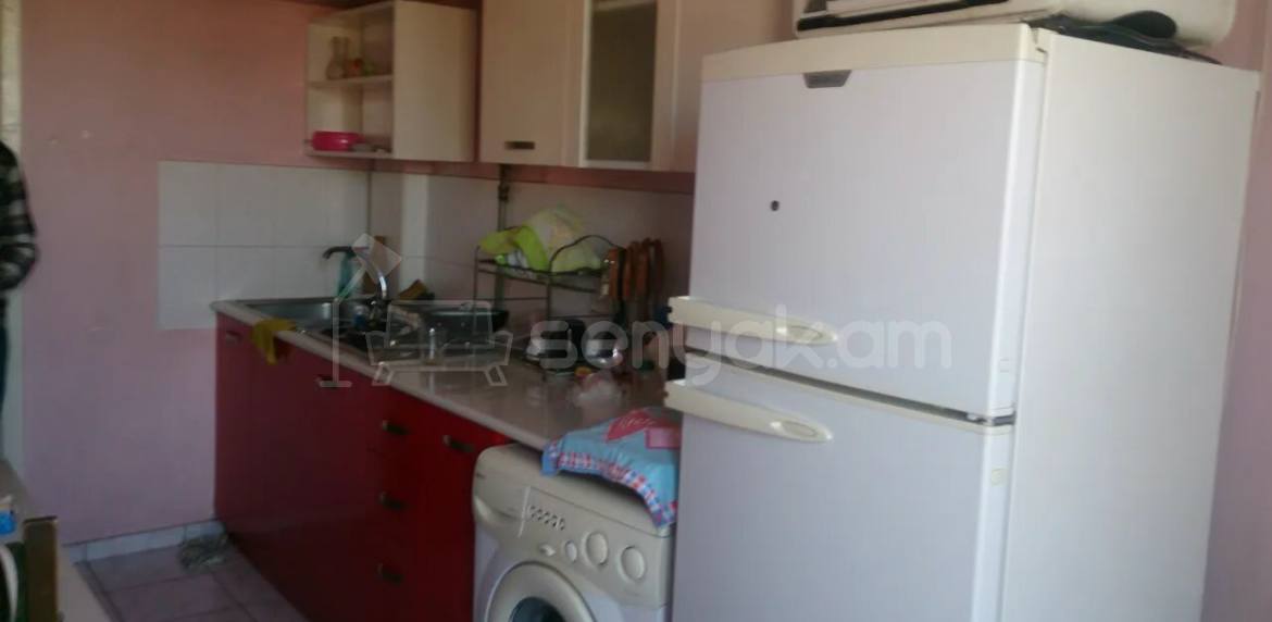 2 Սենյականոց Բնակարան Քարե Շենքում, 72քմ, 5/6 հարկ, Նորմալ Վիճակում, Կահավորված