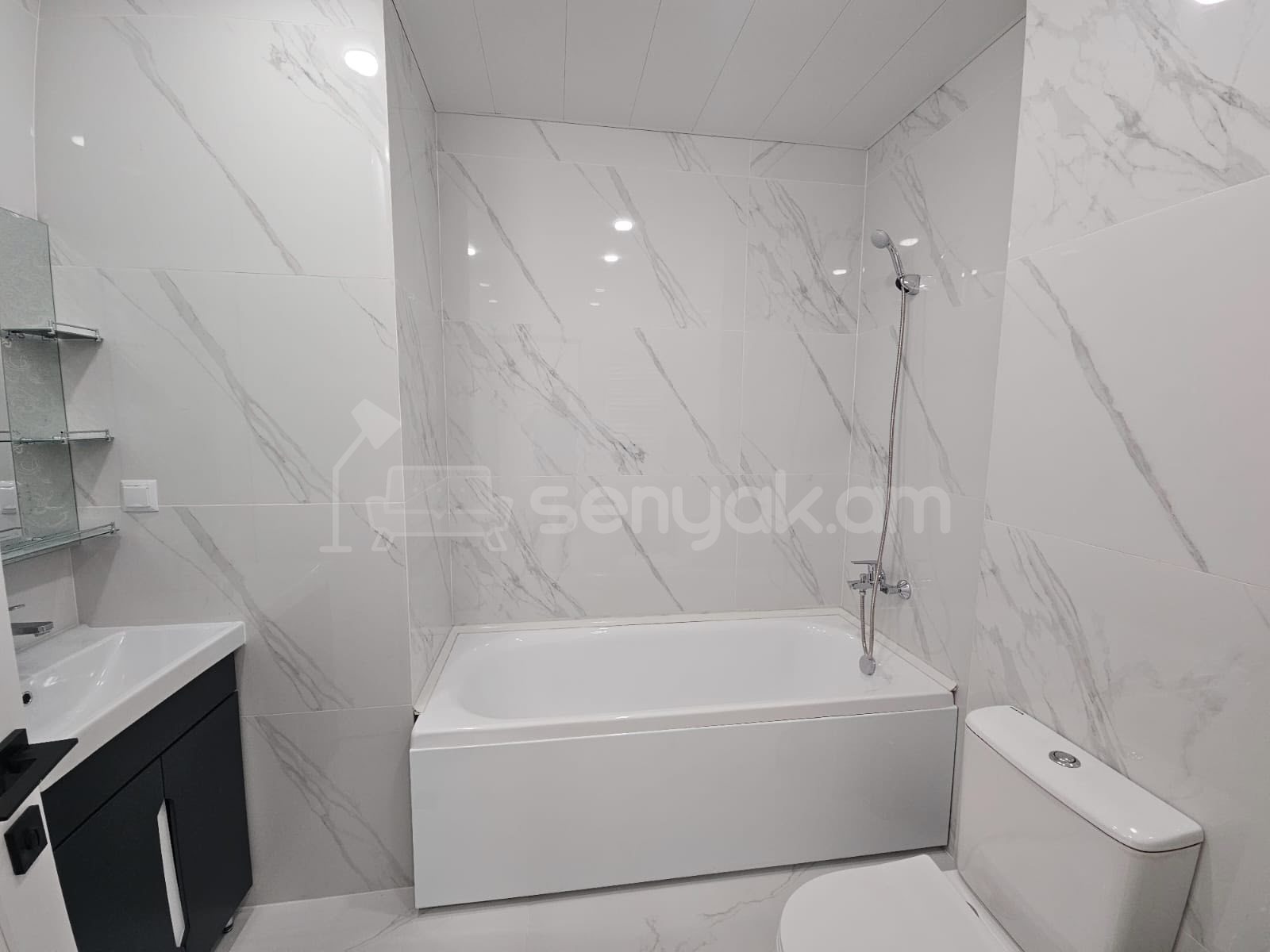 3 Սենյականոց Բնակարան, 77քմ, 3/14 հարկ, Դիզայներական Վերանորոգված