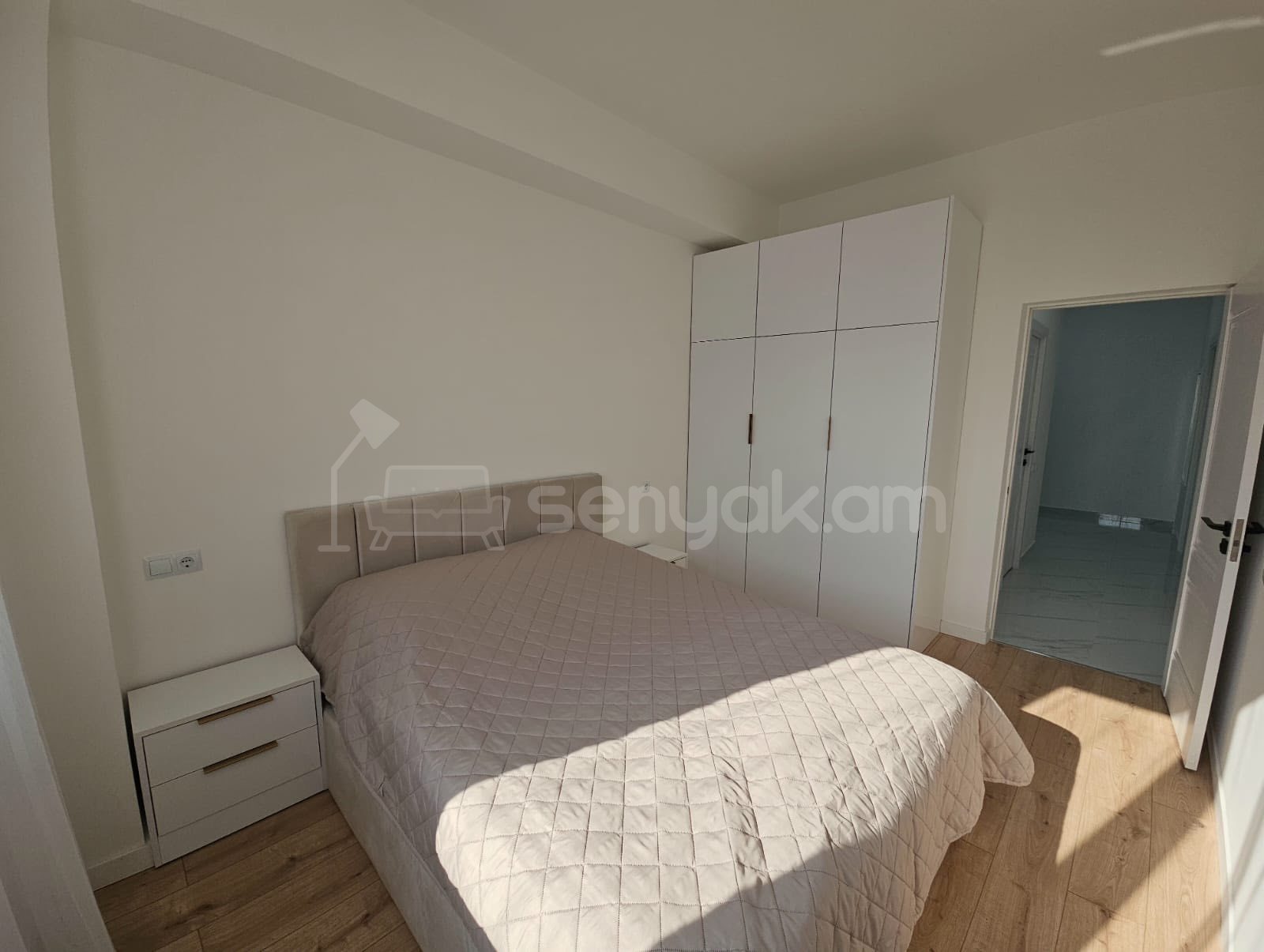 3 Սենյականոց Բնակարան, 77քմ, 3/14 հարկ, Դիզայներական Վերանորոգված