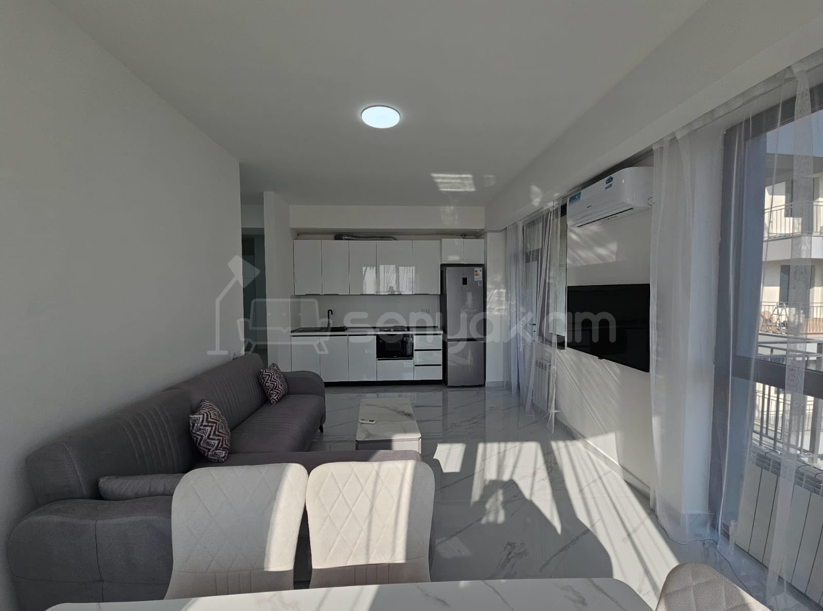 3 Սենյականոց Բնակարան, 77քմ, 3/14 հարկ, Դիզայներական Վերանորոգված