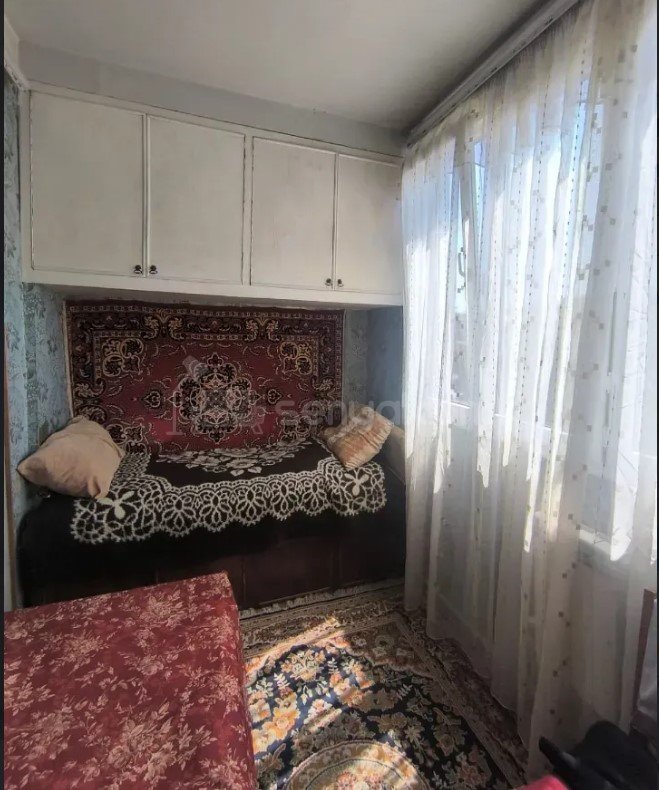 3 Սենյականոց Բնակարան Քարե Շենքում, 76քմ, 5/6 հարկ, Կապիտալ Վերանորոգված, Կահավորված