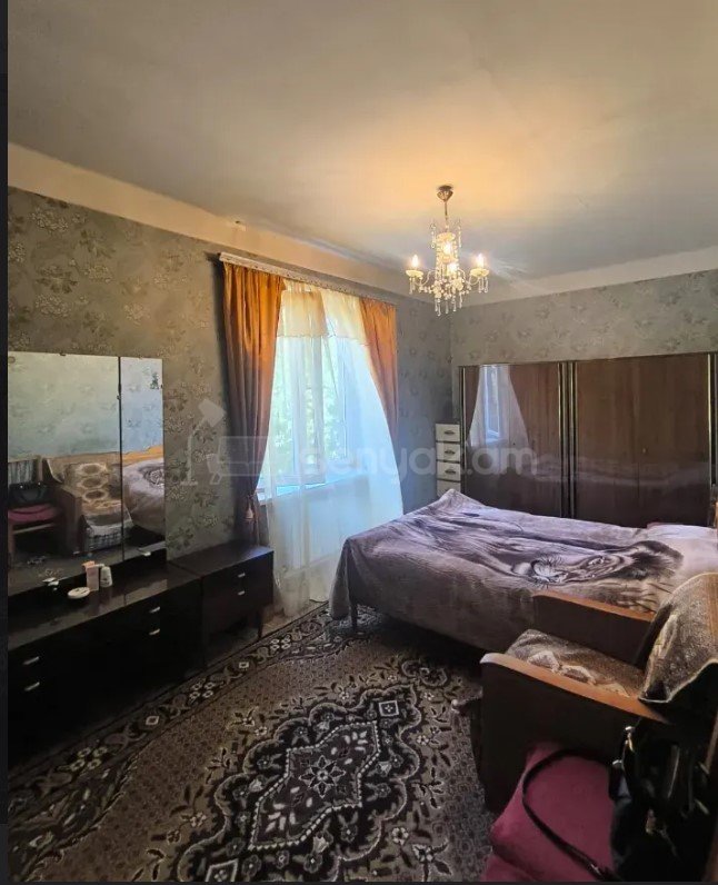 3 Սենյականոց Բնակարան Քարե Շենքում, 76քմ, 5/6 հարկ, Կապիտալ Վերանորոգված, Կահավորված