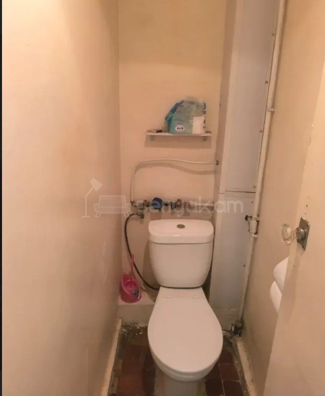 3 Սենյականոց Բնակարան Քարե Շենքում, 76քմ, 5/6 հարկ, Կապիտալ Վերանորոգված, Կահավորված