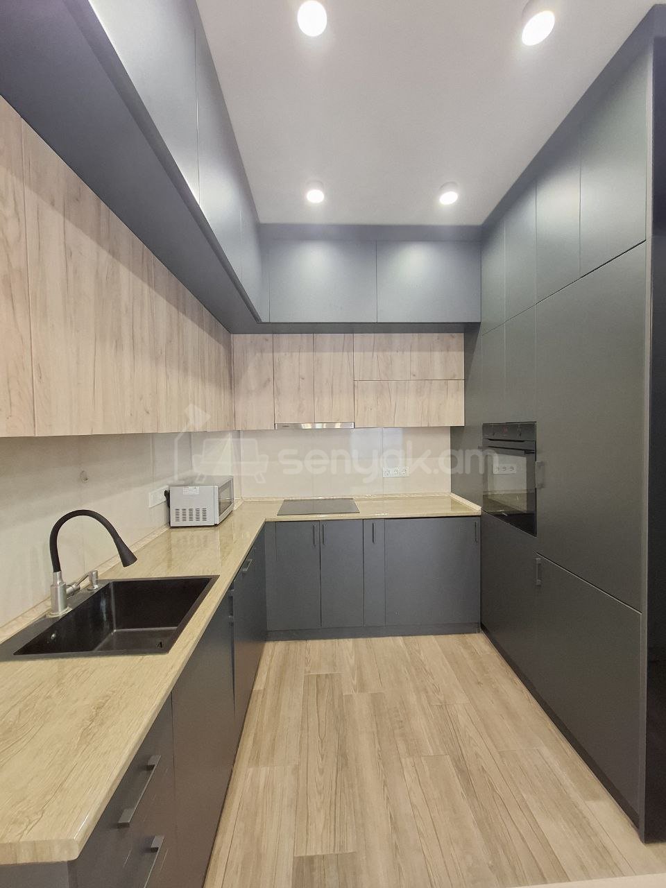 2 Սենյականոց Բնակարան Նորակառույցում, 54քմ, 3/17 հարկ, Կապիտալ Վերանորոգված, Կահավորված