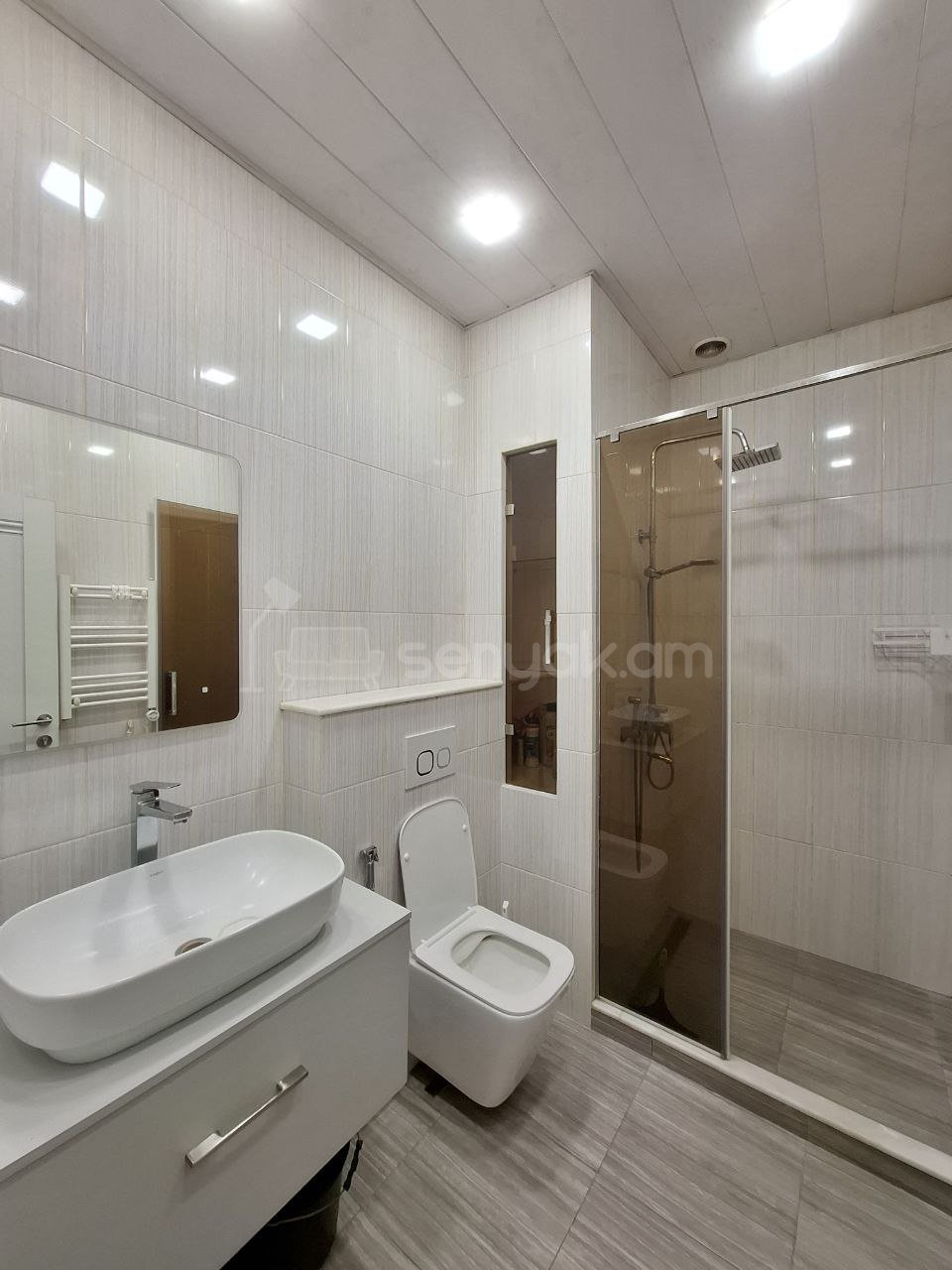 2 Սենյականոց Բնակարան Նորակառույցում, 54քմ, 3/17 հարկ, Կապիտալ Վերանորոգված, Կահավորված