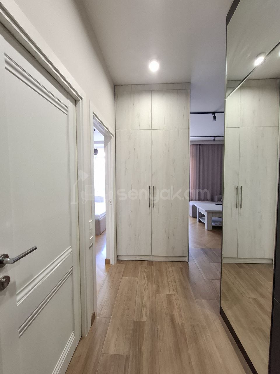 2 Սենյականոց Բնակարան Նորակառույցում, 54քմ, 3/17 հարկ, Կապիտալ Վերանորոգված, Կահավորված