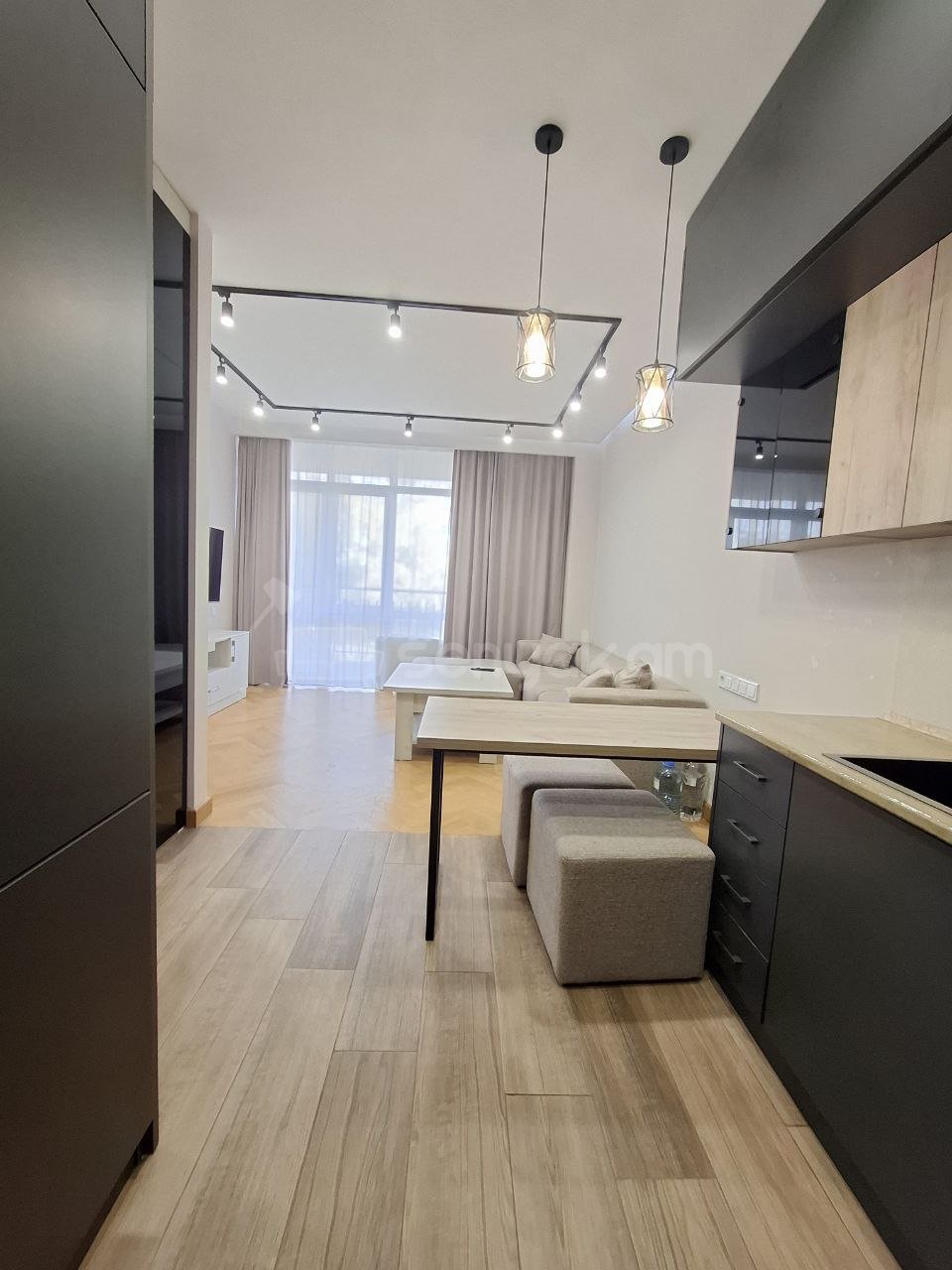 2 Սենյականոց Բնակարան Նորակառույցում, 54քմ, 3/17 հարկ, Կապիտալ Վերանորոգված, Կահավորված