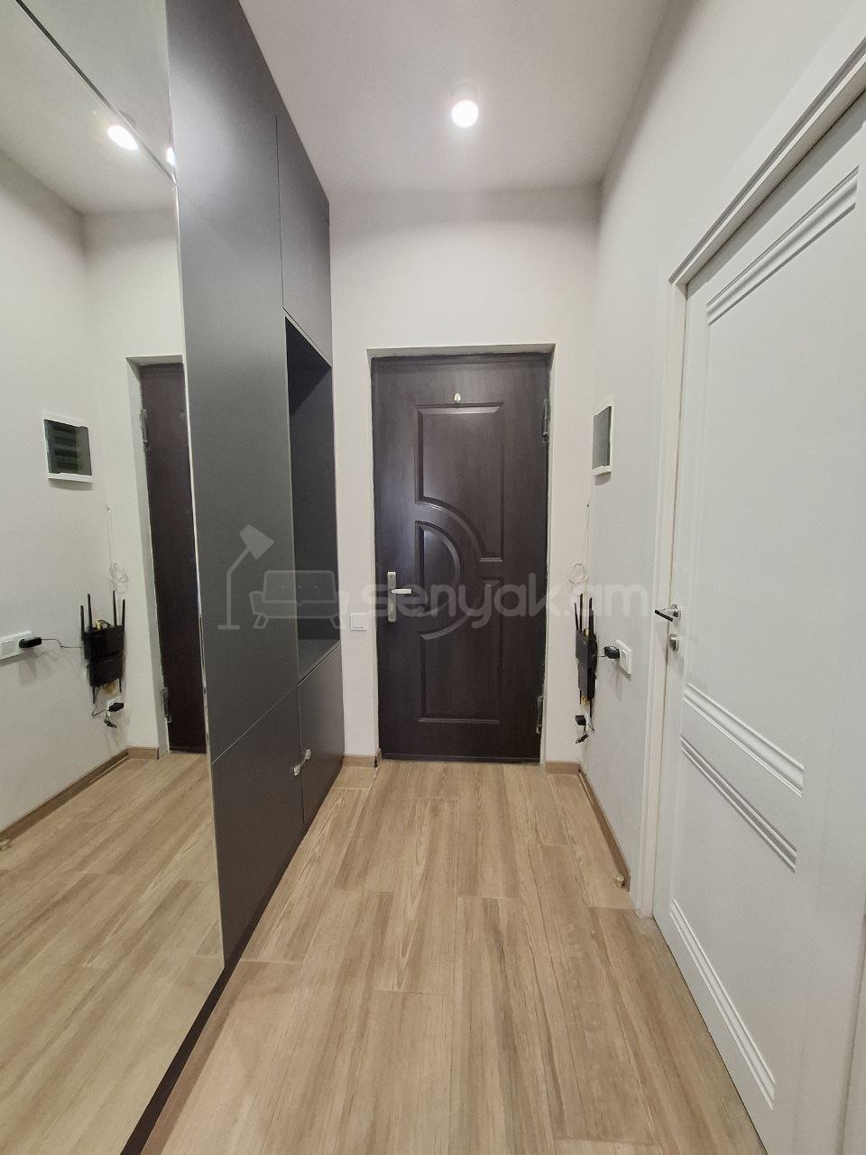 2 Սենյականոց Բնակարան Նորակառույցում, 54քմ, 3/17 հարկ, Կապիտալ Վերանորոգված, Կահավորված