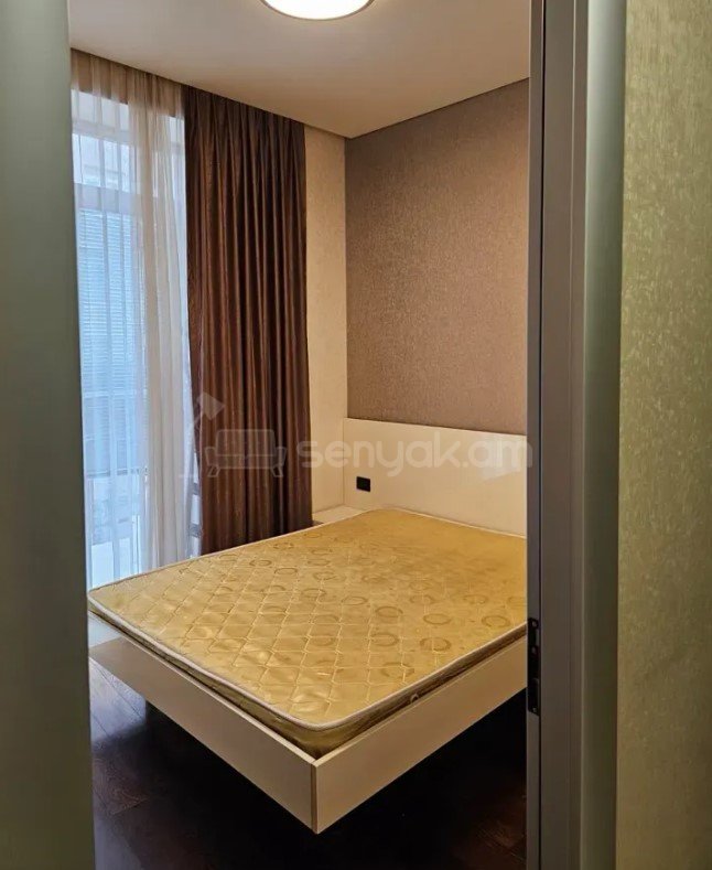 2 Սենյականոց Բնակարան Քարե Շենքում, 40քմ, 3/5 հարկ, Կապիտալ Վերանորոգված, Կահավորված