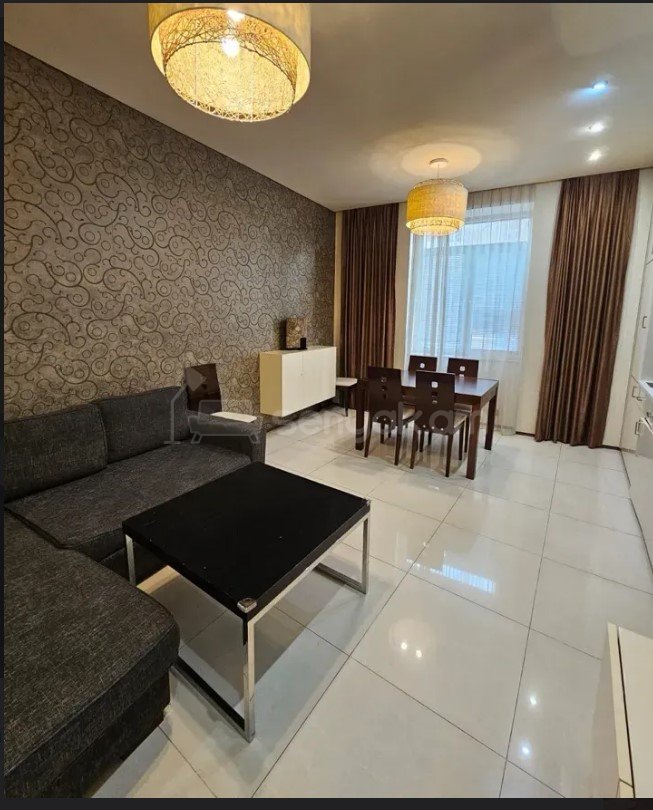 2 Սենյականոց Բնակարան Քարե Շենքում, 40քմ, 3/5 հարկ, Կապիտալ Վերանորոգված, Կահավորված