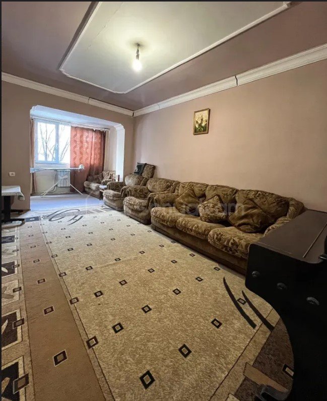 2 Սենյականոց Բնակարան Քարե Շենքում, 60քմ, 2/5 հարկ, Կապիտալ Վերանորոգված, Կահավորված