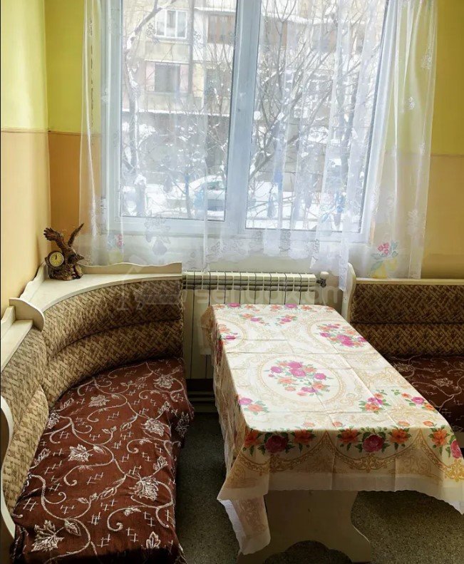 2 Սենյականոց Բնակարան Քարե Շենքում, 60քմ, 2/5 հարկ, Կապիտալ Վերանորոգված, Կահավորված